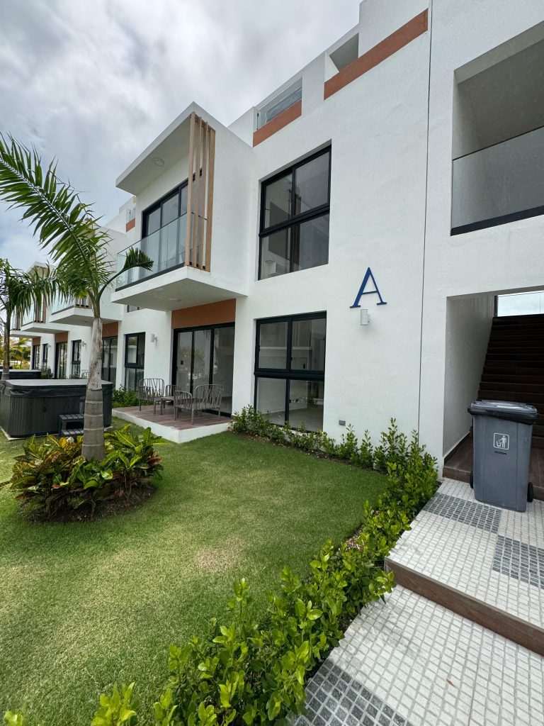 Apartamento nuevo en venta con línea blanca y jacuzzi