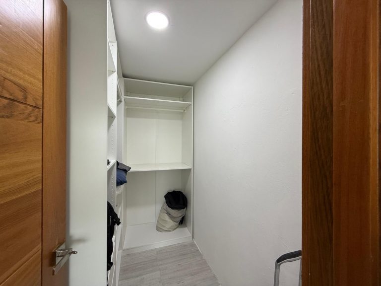 Apartamento amueblado en venta en La Julia