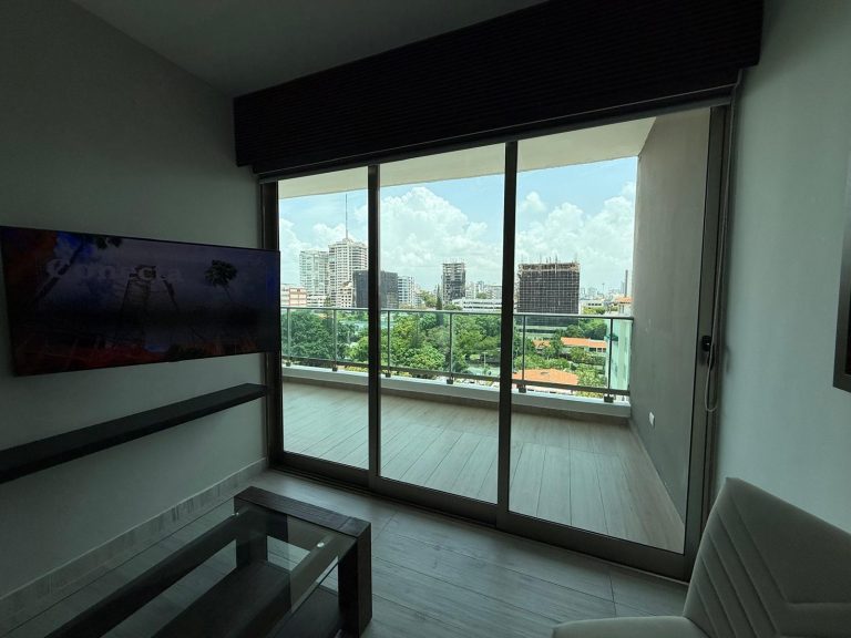 Apartamento amueblado en venta en La Julia