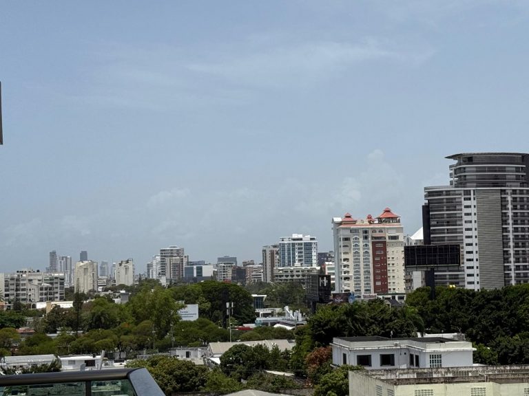 Apartamento amueblado en venta en La Julia