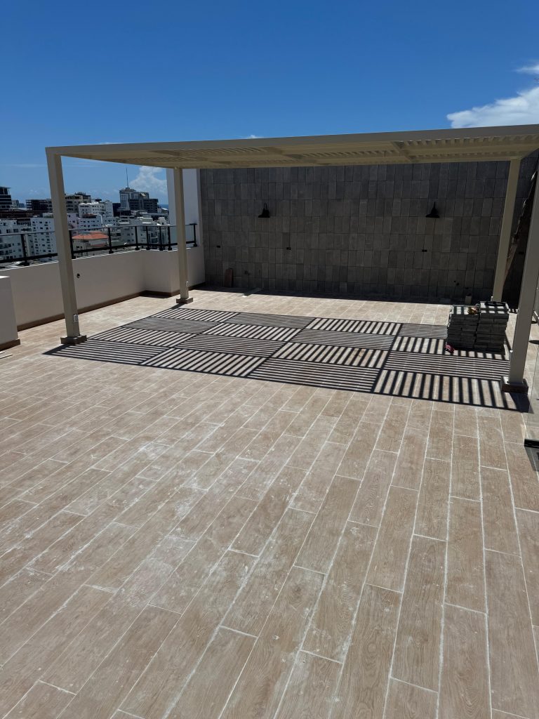 Apartamento en venta en Evaristo Morales – 2 habitaciones