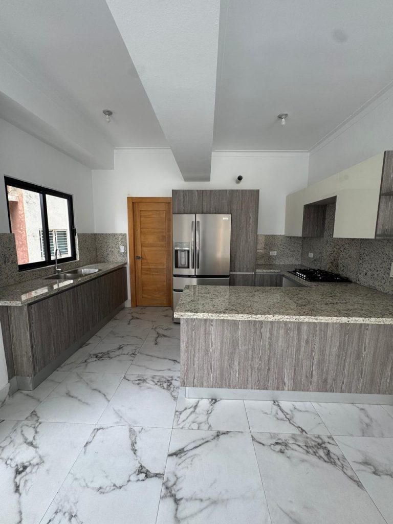 Apartamento en venta – Bella Vista, Santo Domingo