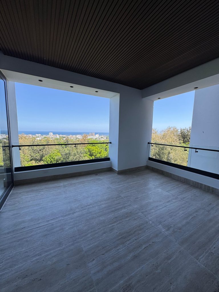 Exclusivo Apartamento de Lujo en Venta en Twin Towers, Av. Anacaona