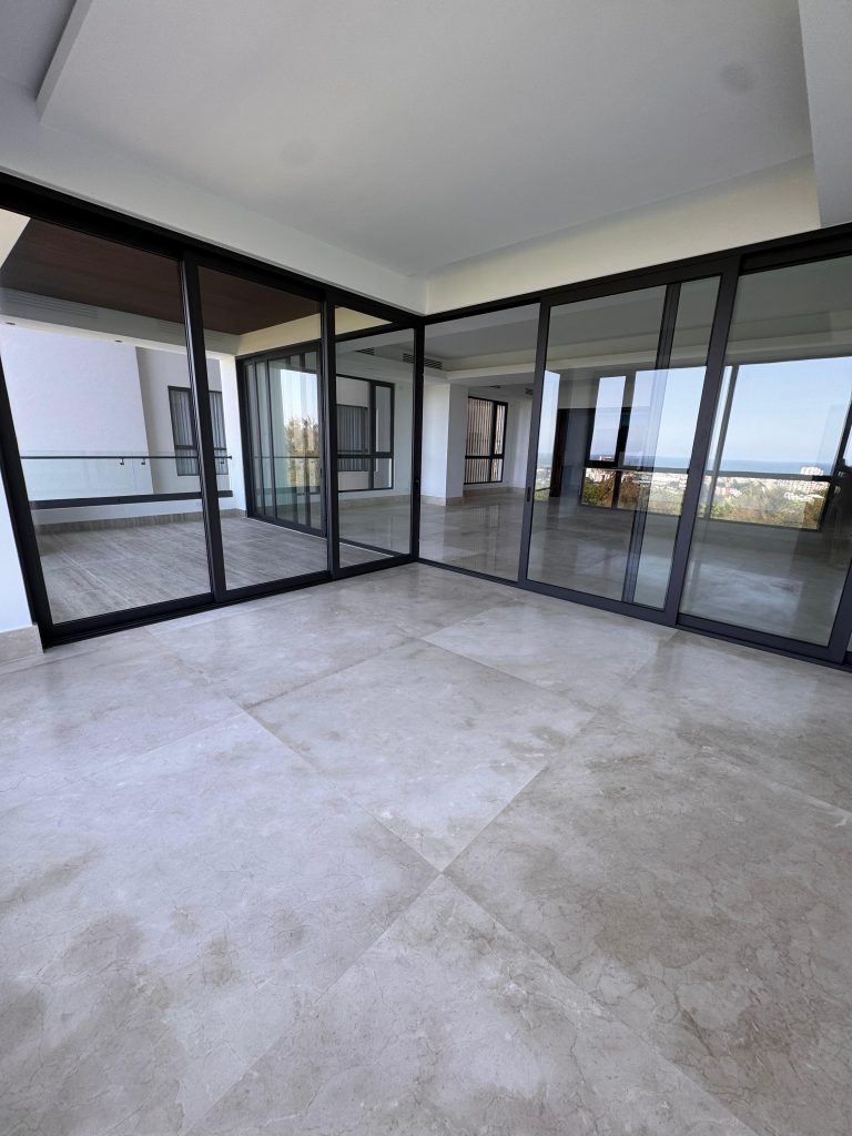 Exclusivo Apartamento de Lujo en Venta en Twin Towers, Av. Anacaona