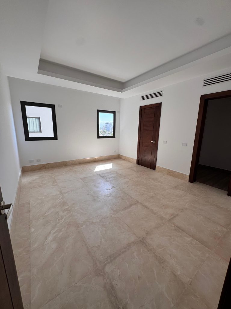 Exclusivo Apartamento de Lujo en Venta en Twin Towers, Av. Anacaona