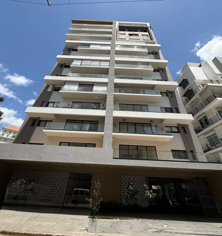 Apartamento en Venta en Serrallés por 376,000$