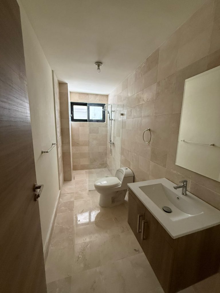 Apartamento en Venta en Serrallés por 376,000$