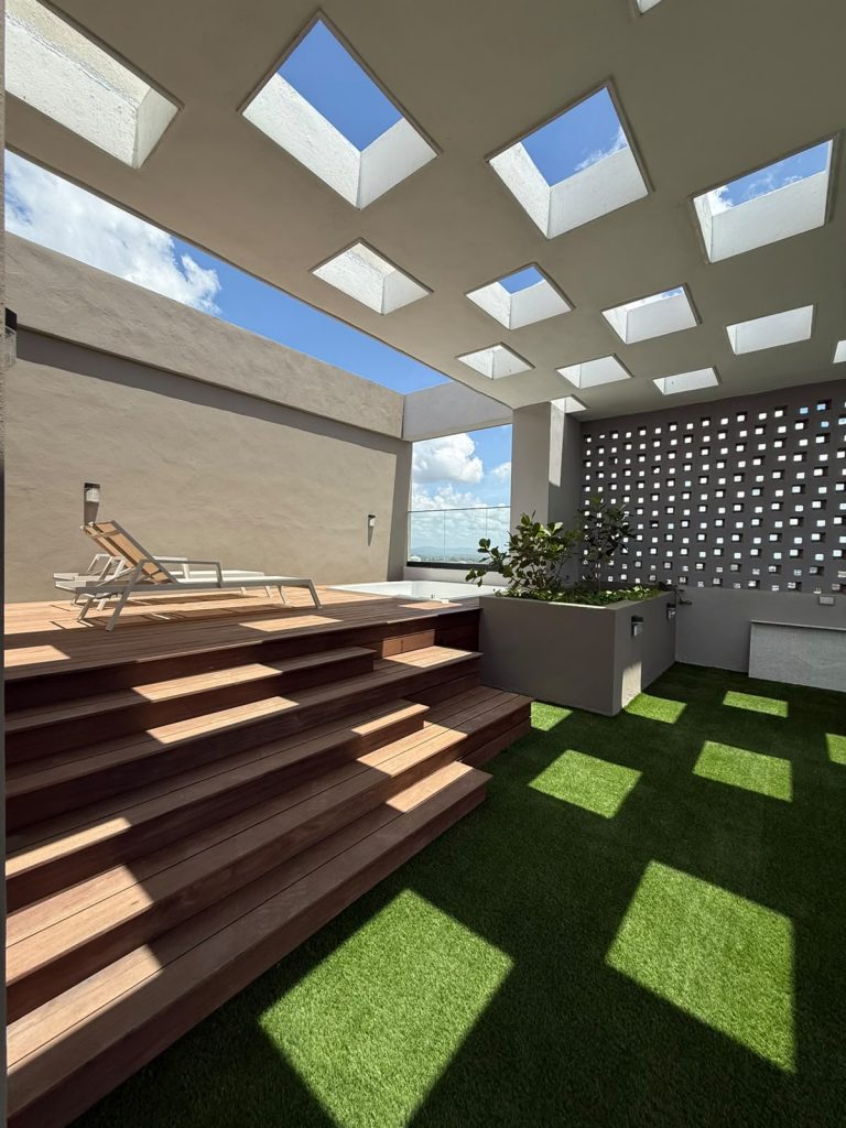 Apartamento en Venta en Serrallés por 376,000$