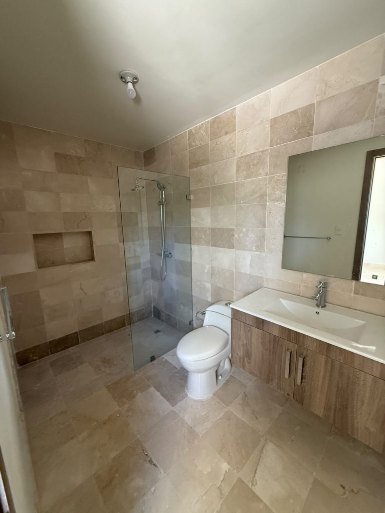 Apartamento en Venta en Serrallés por 376,000$