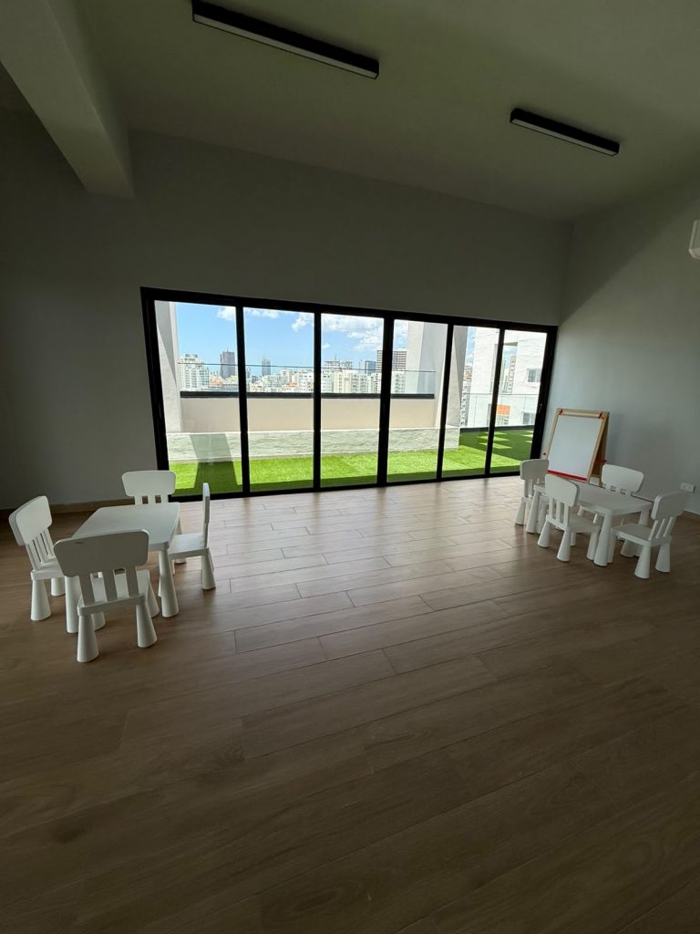 Apartamento en Venta en Serrallés por 376,000$