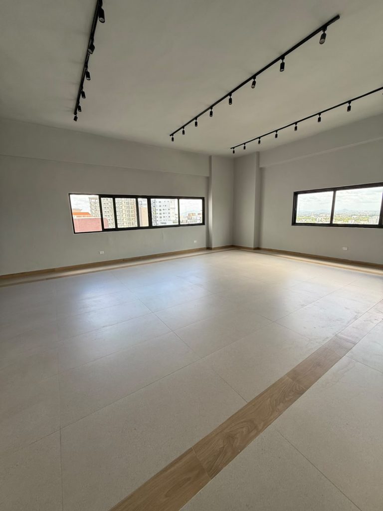 Apartamento en Venta en Serrallés por 376,000$