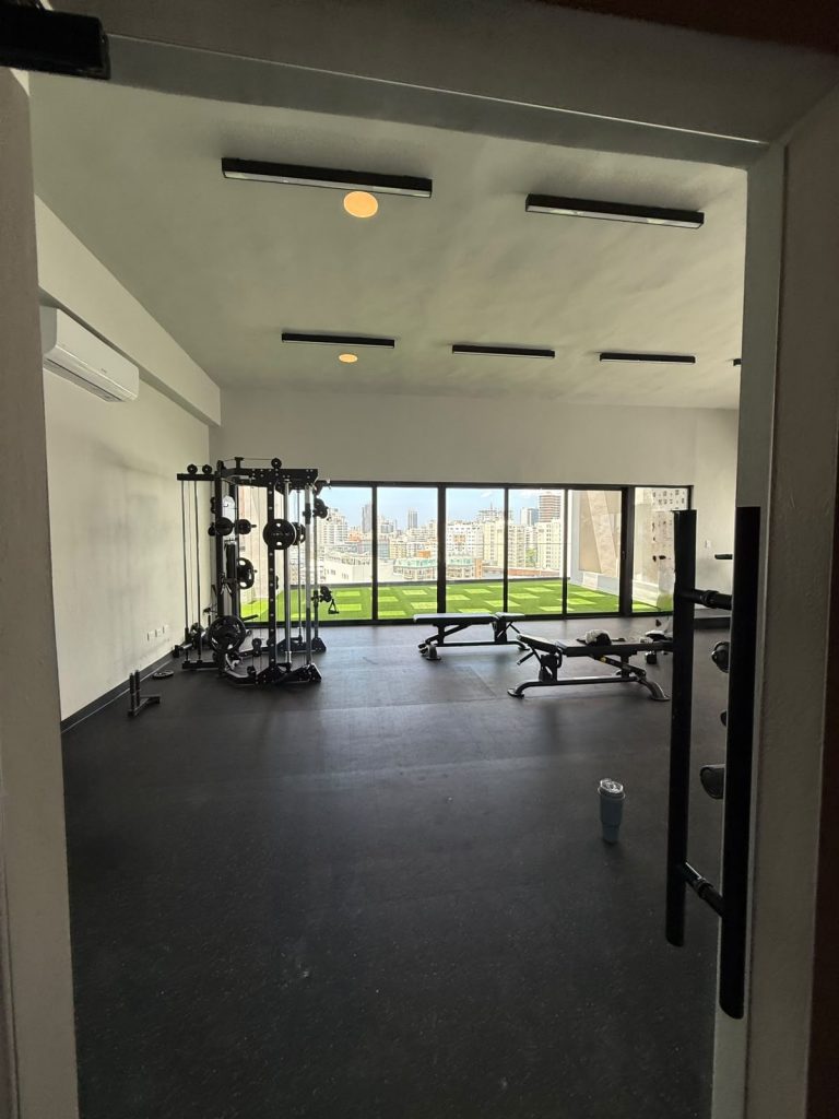 Apartamento en Venta en Serrallés por 376,000$