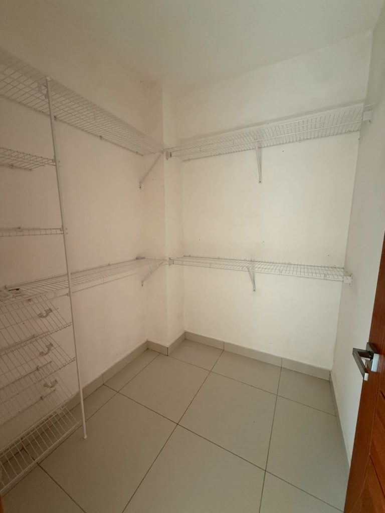 Apartamento en venta o alquiler en los Cacicazgos