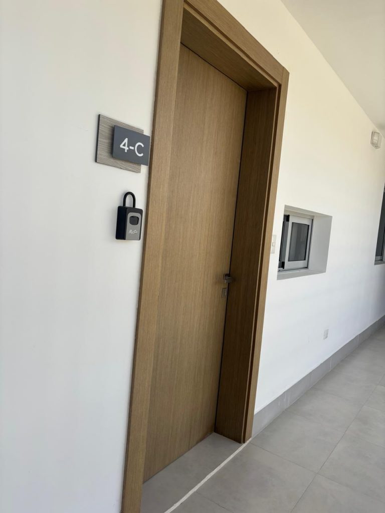 Apartamento nuevo en venta amueblado en Ciudad Las Canas, Cap Cana