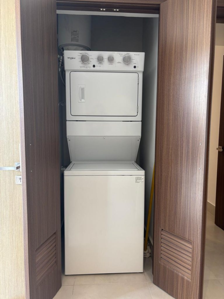 Apartamento nuevo en venta amueblado en Ciudad Las Canas, Cap Cana