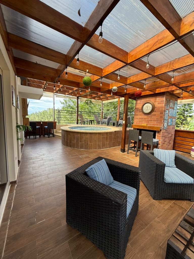 Dos villas de montaña en venta en Tatón, San José de Ocoa