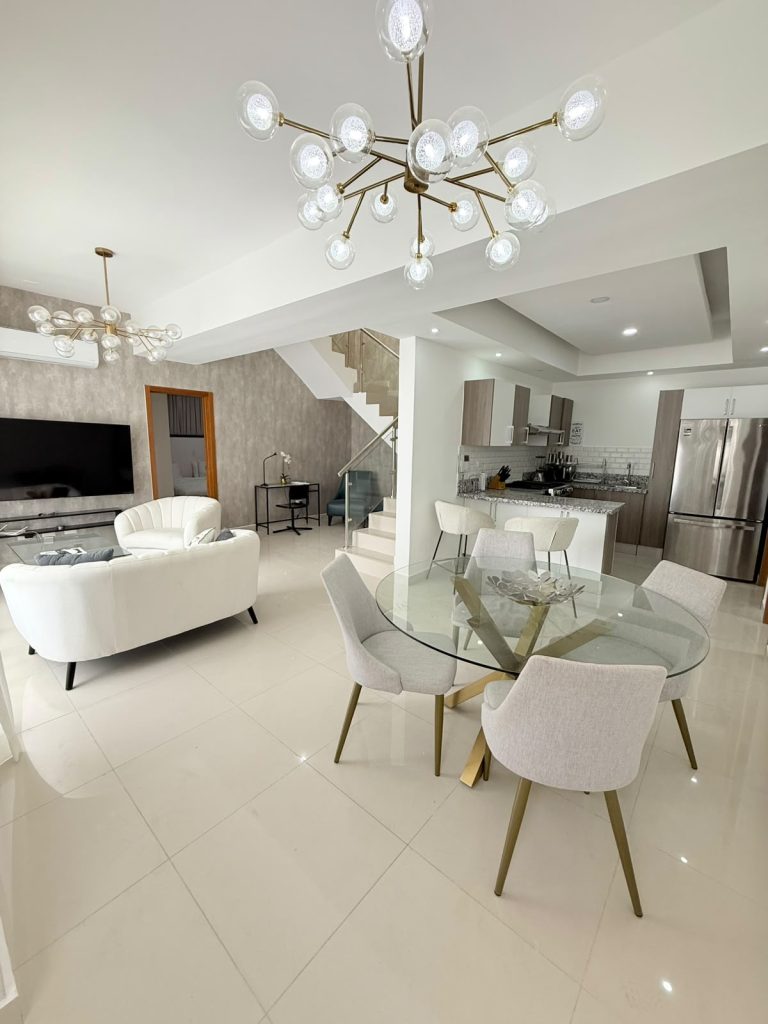 Apartamento tipo PH en venta amueblado en Serrallés