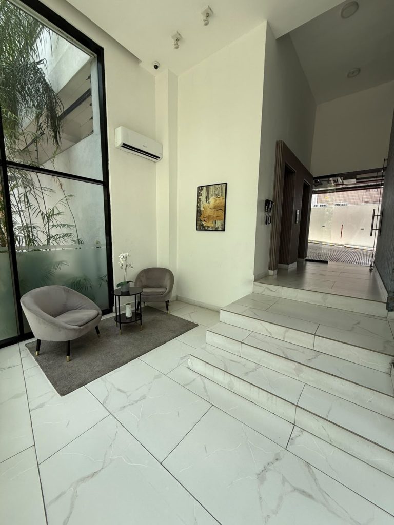 Apartamento tipo PH en venta amueblado en Serrallés