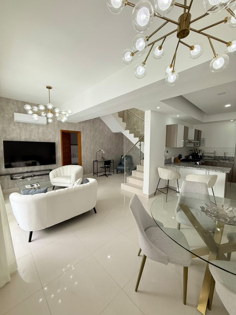 Apartamento tipo PH en venta amueblado en Serrallés